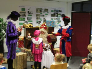 sinterklaas pieten dinxperlo varex cadeau kinderen